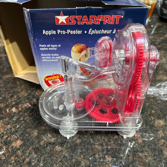 Starfrit apple peeler. EUC - Picture 2 of 2